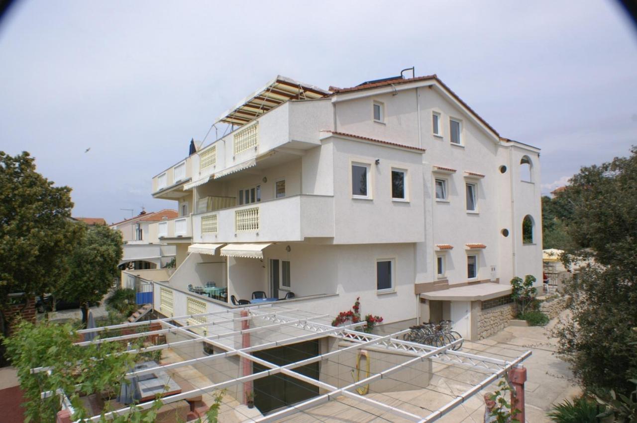 Apartments By The Sea Mandre, Pag - 4098 外观 照片