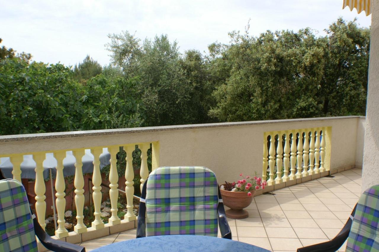 Apartments By The Sea Mandre, Pag - 4098 外观 照片
